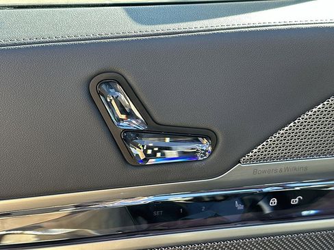 Used 2024 BMW 740i RWD image 35