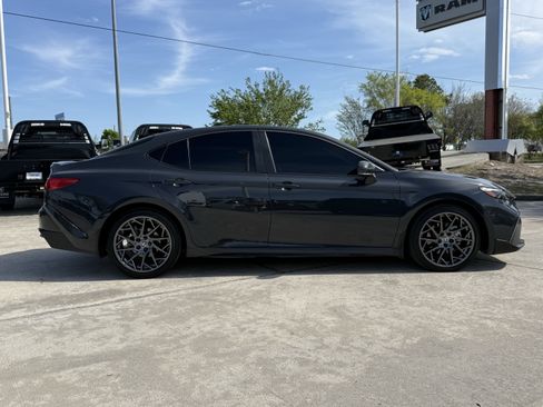 Used 2026 Toyota Camry SE w/ Multimedia Upgrade Package image 3