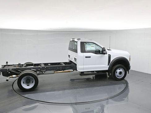 New 2026 Ford F550 2WD Regular Cab Super Duty image 36
