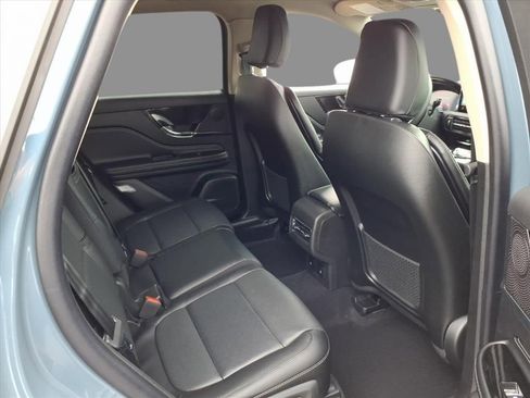 New 2026 Lincoln Corsair Reserve image 11