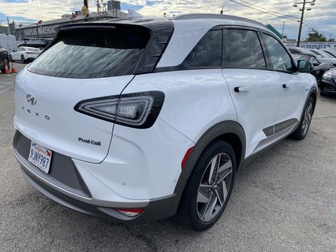 Used 2023 Hyundai Nexo Limited FWD image 11