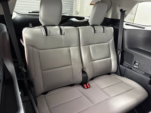 Certified 2025 Ford Explorer Active w/ Active Comfort Package image 36