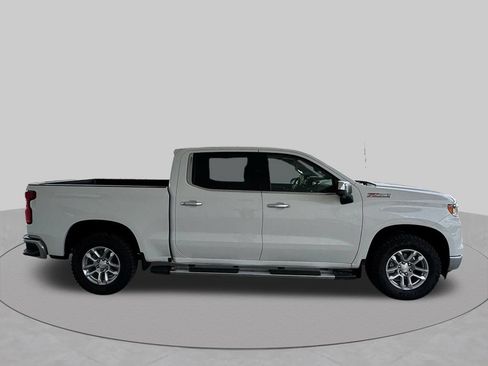 Used 2025 Chevrolet Silverado 1500 LTZ w/ Z71 Off-Road Package AWD/4WD image 7