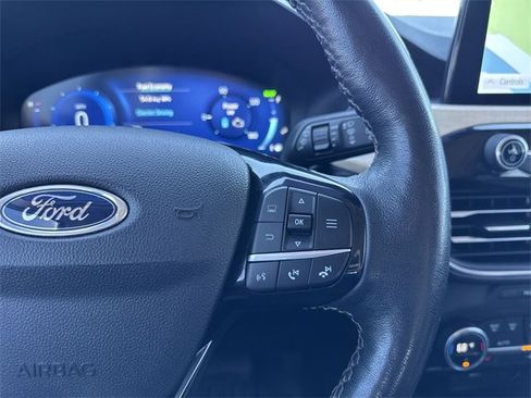 Used 2021 Ford Escape Titanium w/ Titanium Elite Package image 17