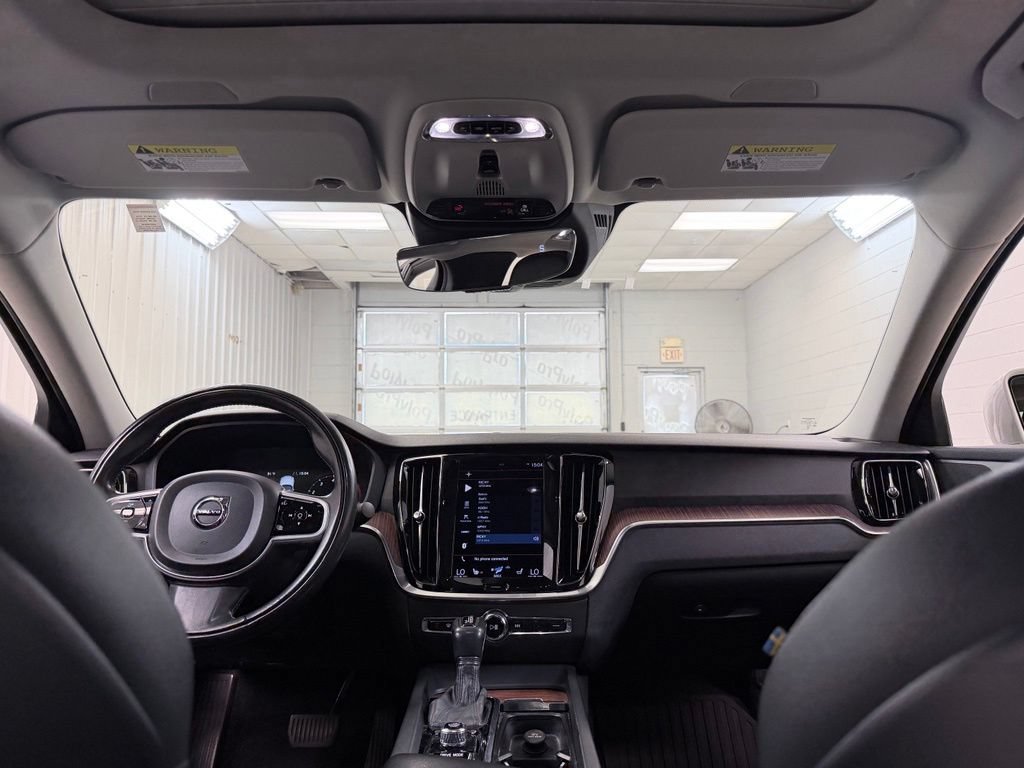Used 2021 Volvo S60 T6 Momentum w/ Premium Package AWD/4WD image 27