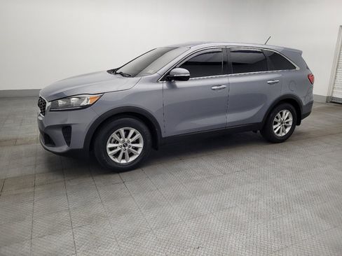 Used 2020 Kia Sorento LX image 2