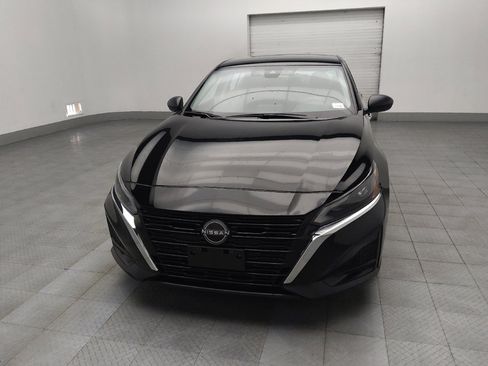 Used 2024 Nissan Altima 2.5 SV image 15