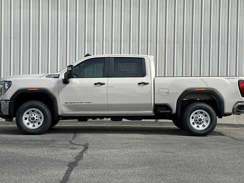 New 2026 GMC Sierra 2500 Pro w/ Convenience Package AWD/4WD image 7