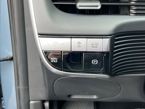 Certified 2024 Hyundai Ioniq 5 SEL RWD image 25