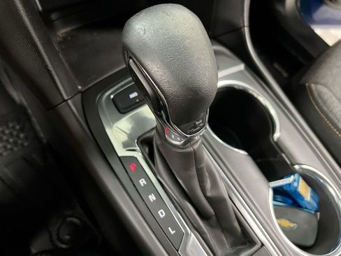 Used 2022 Chevrolet Equinox LT AWD/4WD image 17