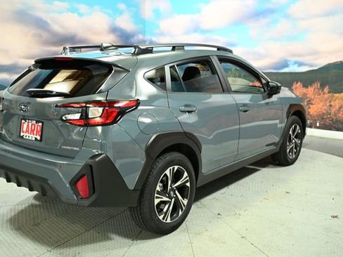 Used 2025 Subaru Crosstrek 2.0i Premium w/ Crosstrek Mirror Package image 9