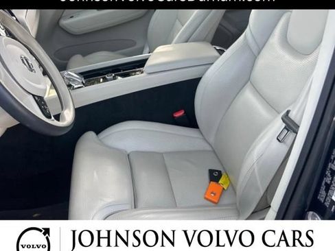 Used 2023 Volvo XC60 B5 Ultimate w/ Protection Package Premier AWD/4WD image 7