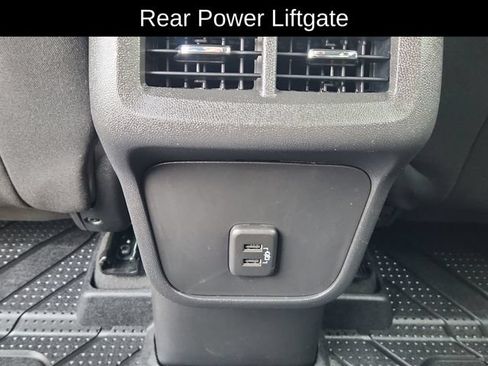 Used 2022 Chevrolet Equinox LT FWD image 28