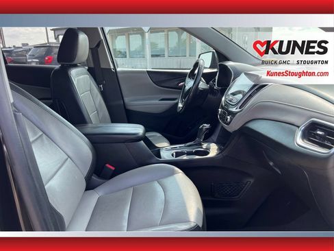 Used 2018 Chevrolet Equinox Premier FWD image 32