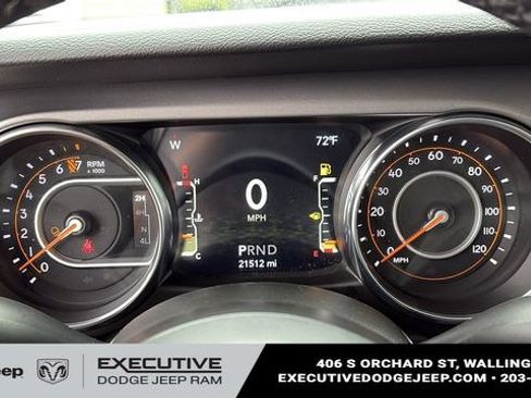 Used 2022 Jeep Gladiator Sport AWD/4WD image 15