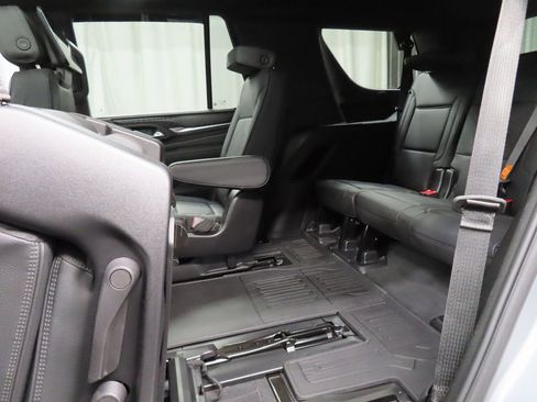 Used 2024 GMC Yukon Denali w/ Denali Reserve Package image 52