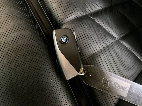 Used 2025 BMW 530i w/ Premium Package RWD image 14