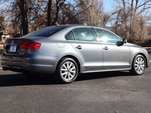Used 2013 Volkswagen Jetta SE image 5