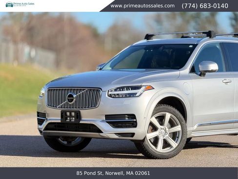 Used 2018 Volvo XC90 T8 Inscription w/ Convenience Package image 4