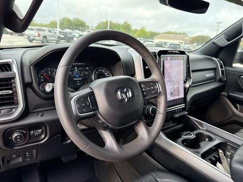 Used 2025 RAM 1500 Big Horn AWD/4WD image 11