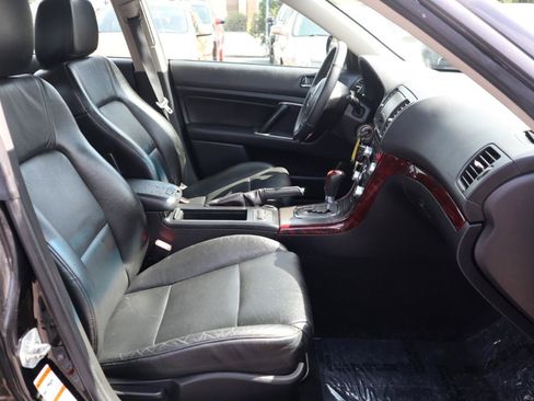 Used 2008 Subaru Outback 2.5i Limited AWD/4WD image 9