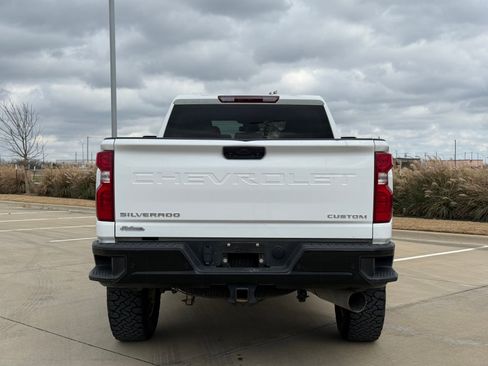 Used 2024 Chevrolet Silverado 2500 Custom w/ Custom Value Package image 7
