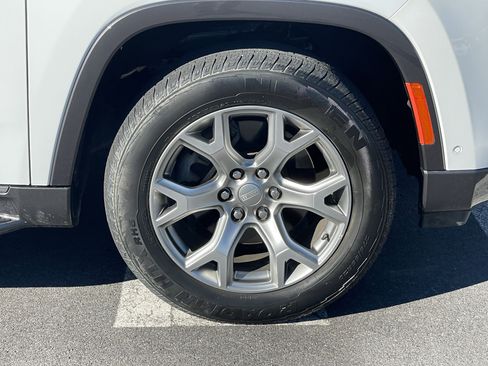 Used 2022 Jeep Wagoneer Series II image 12