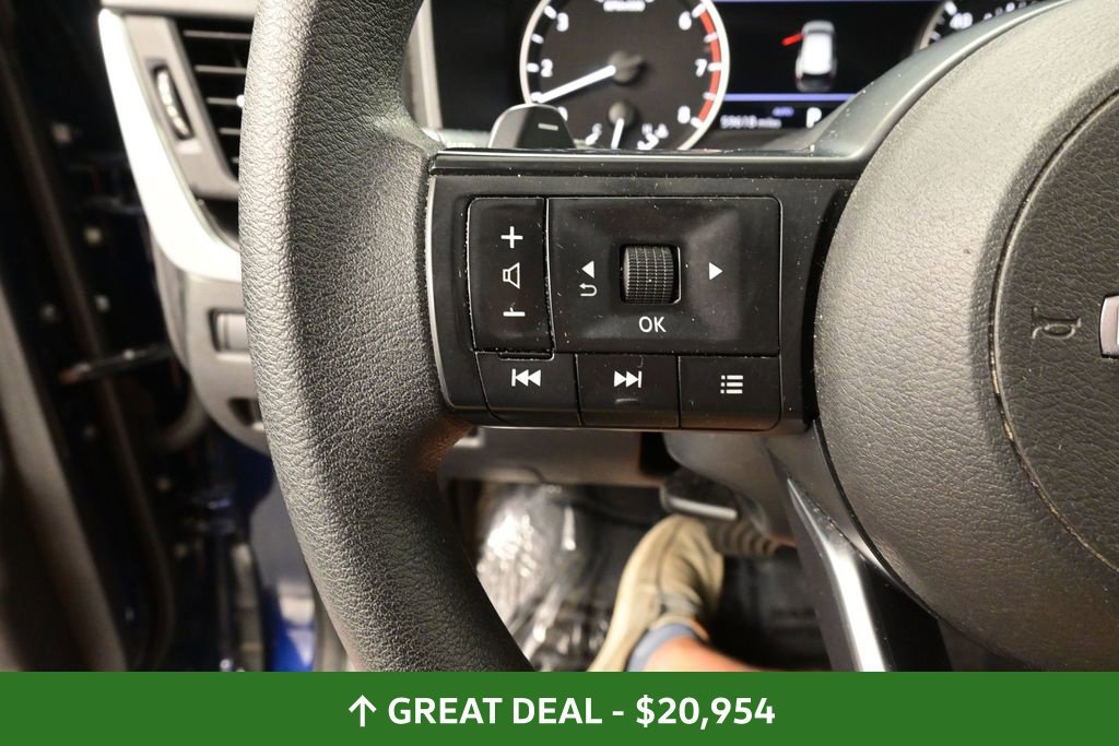 Used 2024 Nissan Rogue SV AWD/4WD image 17