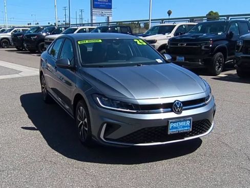 Used 2025 Volkswagen Jetta S FWD image 2