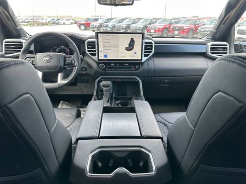 Used 2025 Toyota Tundra Platinum AWD/4WD image 26