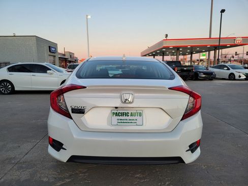 Used 2017 Honda Civic EX-T image 6