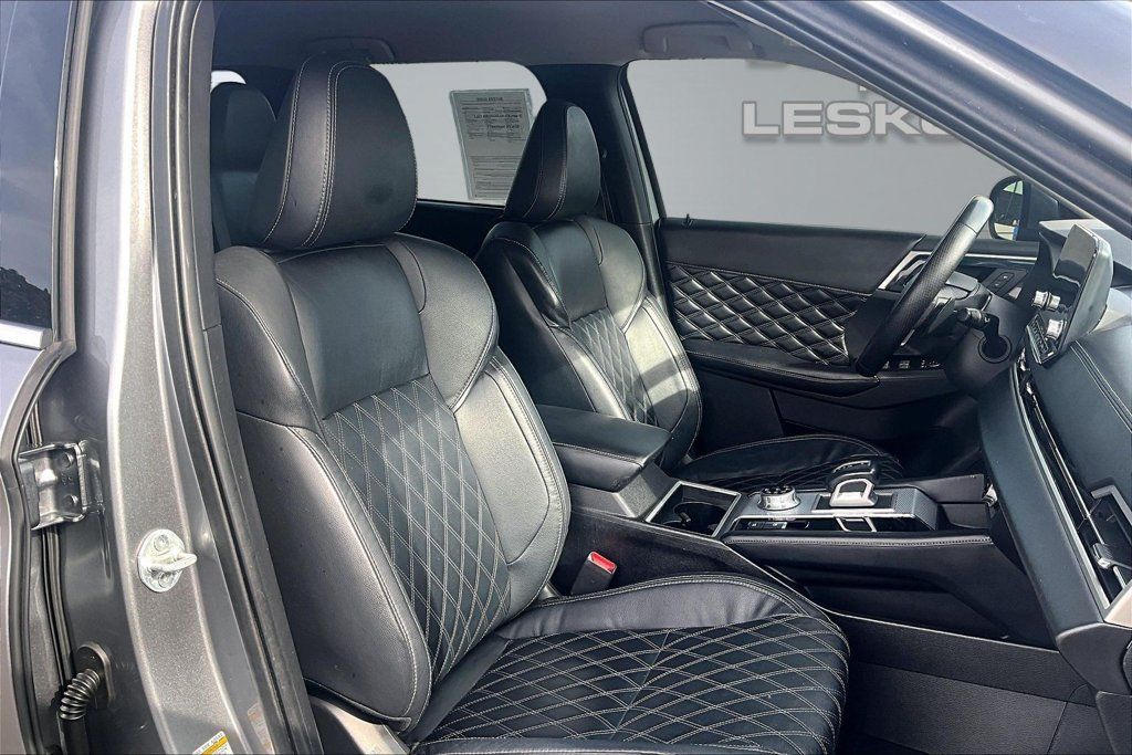 Used 2022 Mitsubishi Outlander SEL AWD/4WD image 7