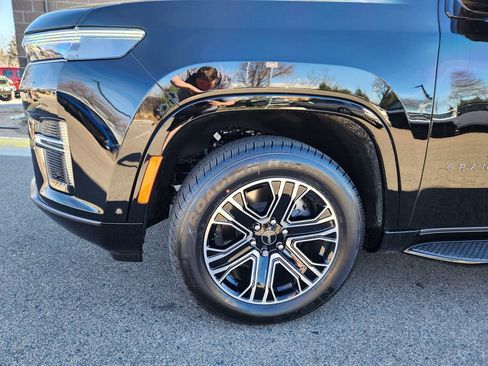 New 2026 Jeep Grand Wagoneer 4WD w/ Premium Group I image 9