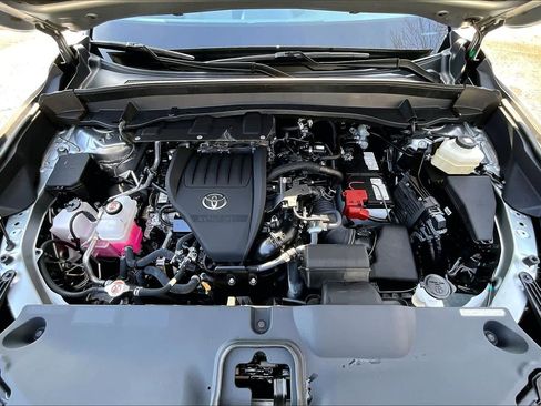 Certified 2024 Toyota Grand Highlander XLE image 30