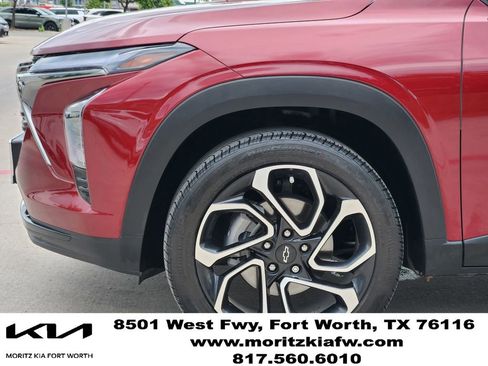 Used 2025 Chevrolet Trax RS w/ Driver Confidence Package FWD image 8