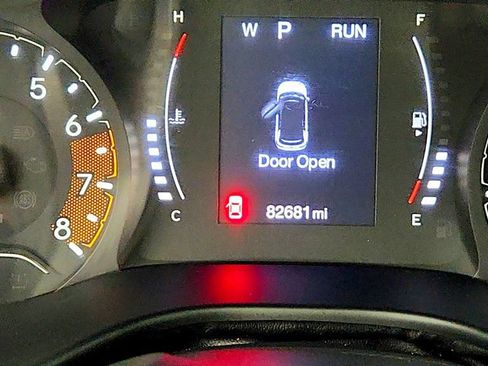 Used 2022 Jeep Compass Latitude AWD/4WD image 15