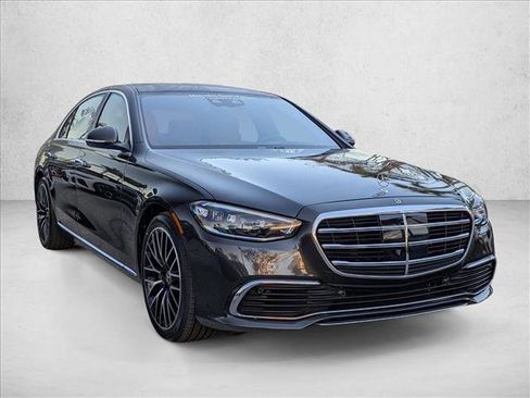 Certified 2022 Mercedes-Benz S 580 4MATIC Sedan image 3