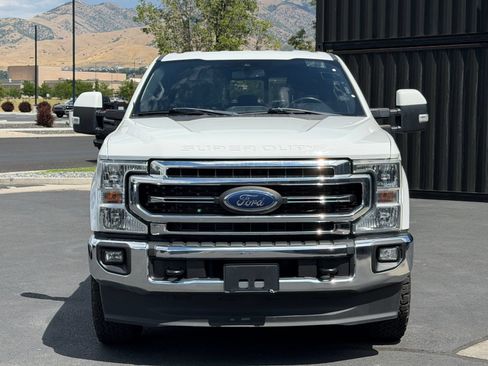 Used 2022 Ford F250 Lariat AWD/4WD image 2