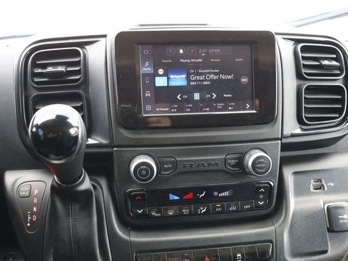 Used 2024 RAM ProMaster 2500 w/ Convenience Group FWD image 16