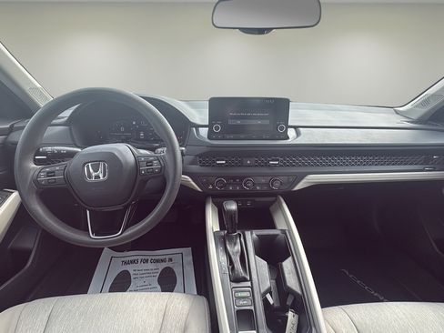Used 2023 Honda Accord EX image 16