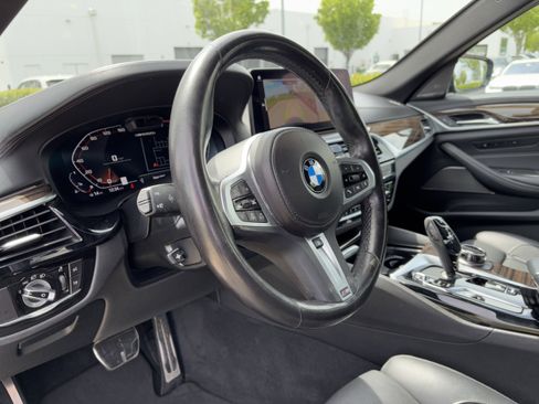 Certified 2023 BMW M550i xDrive w/ Executive Package AWD/4WD image 17
