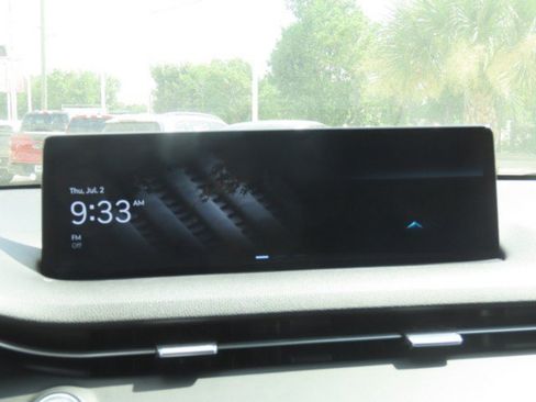 Used 2025 Genesis GV70 2.5T AWD/4WD image 29