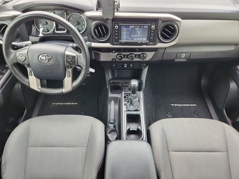 Used 2018 Toyota Tacoma SR5 image 30