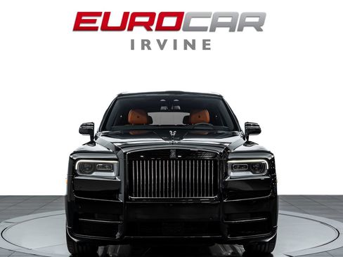 Used 2022 Rolls-Royce Cullinan Black Badge AWD/4WD image 10