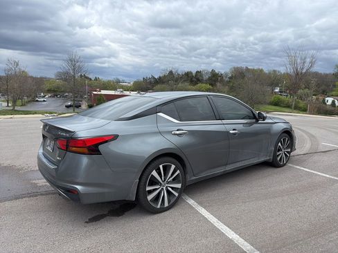 Used 2022 Nissan Altima 2.5 Platinum image 5