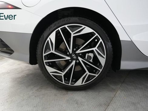 Used 2025 Hyundai Ioniq 6 SEL RWD image 22