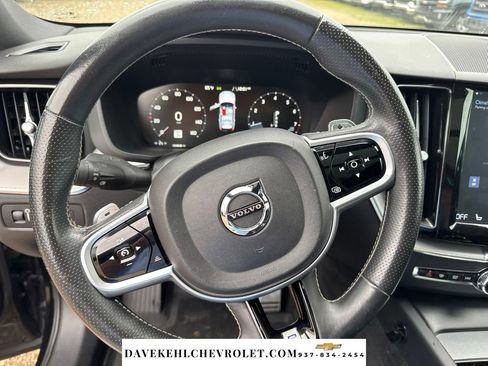 Used 2019 Volvo XC60 T6 R-Design AWD/4WD image 15