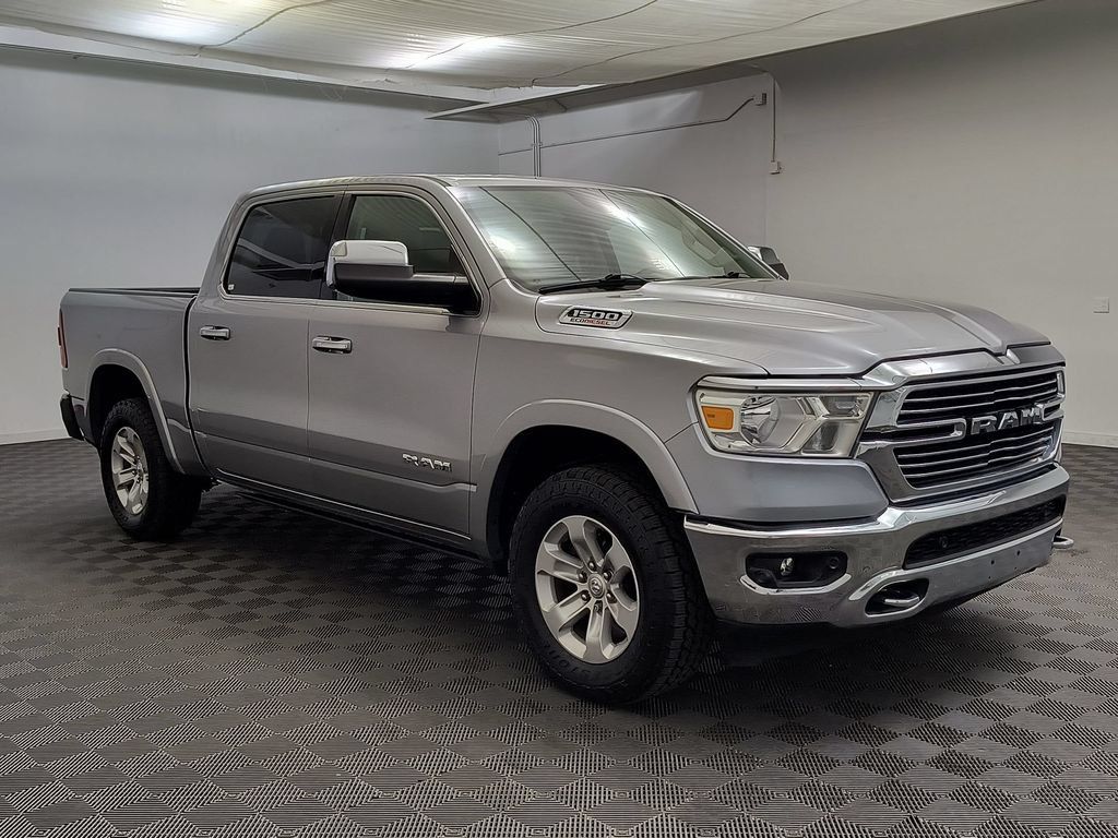 Used 2022 RAM 1500 Laramie AWD/4WD image 7