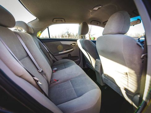 Used 2011 Toyota Corolla LE image 9