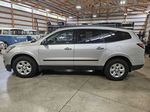 Used 2015 Chevrolet Traverse LS AWD/4WD image 5